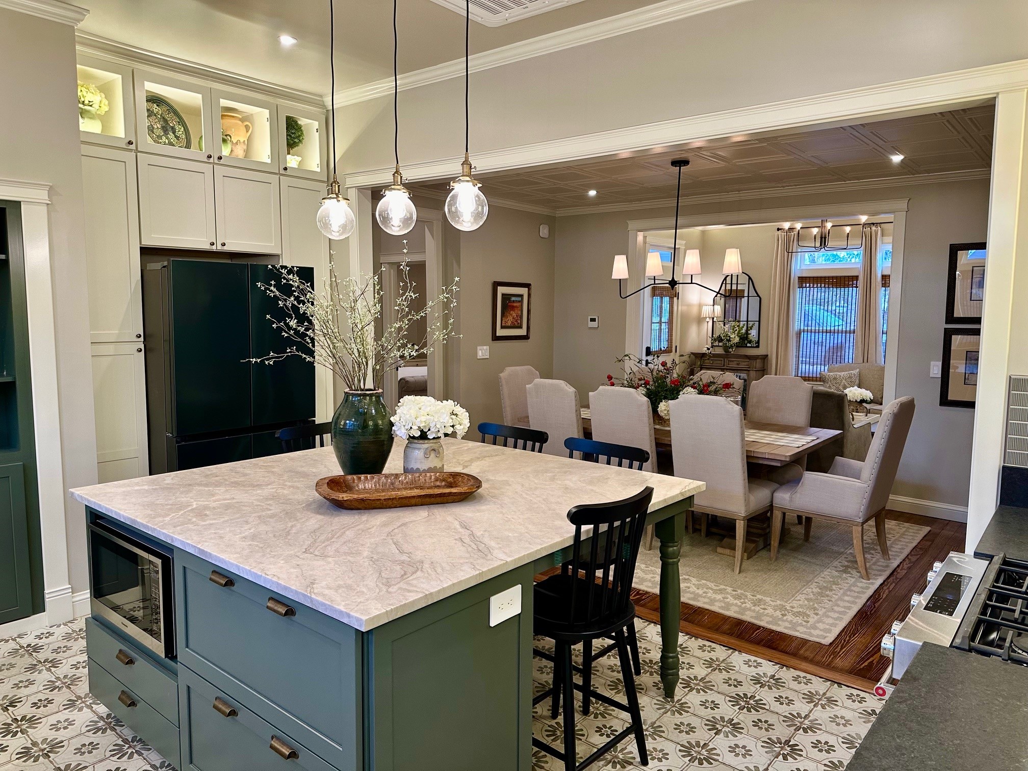 Early American Farmhouse kitchen - A Step Back Inn